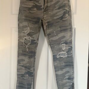 Camo Ankle & Cropped Jeans